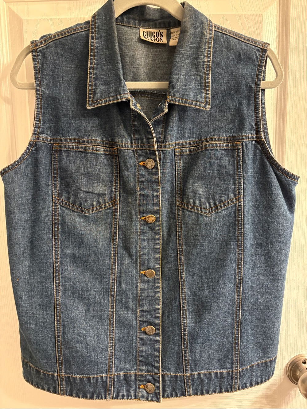 Chico's Denim Vest in Blue with Contrast Stitching Chico’s size 2(12) #0348